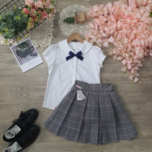 Áo sơ mi trắng ren V ngực size đại size 10 -13-kidsky-bán sỉ Áo sơ mi trắng ren V ngực size đại size 10 -13 Áo sơ mi trắng ren V ngực size đại size 10 -13-ÁO SƠ MI CỘC TAY BÉ GÁI
